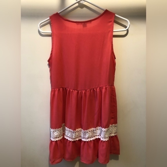 FINN & CLOVER sleeveless top. XS. Coral. - Picture 2 of 2